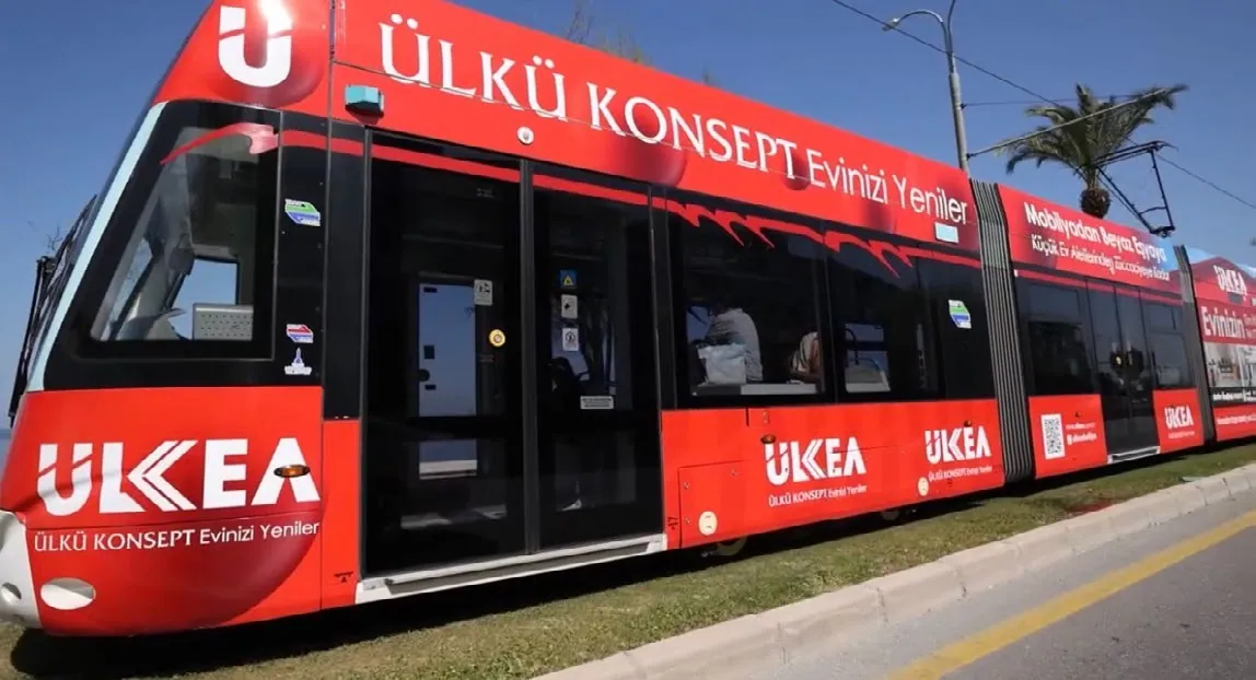 Ülkea Tramvay giydirme · İzmir